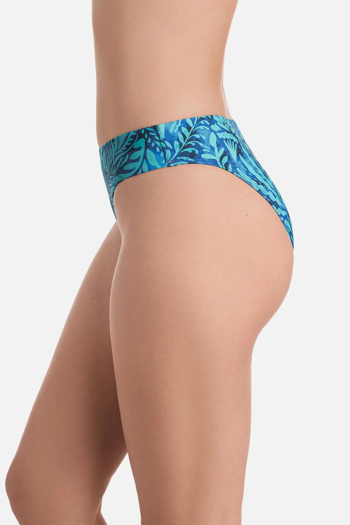 Ryann Pant - Flora - Image 3