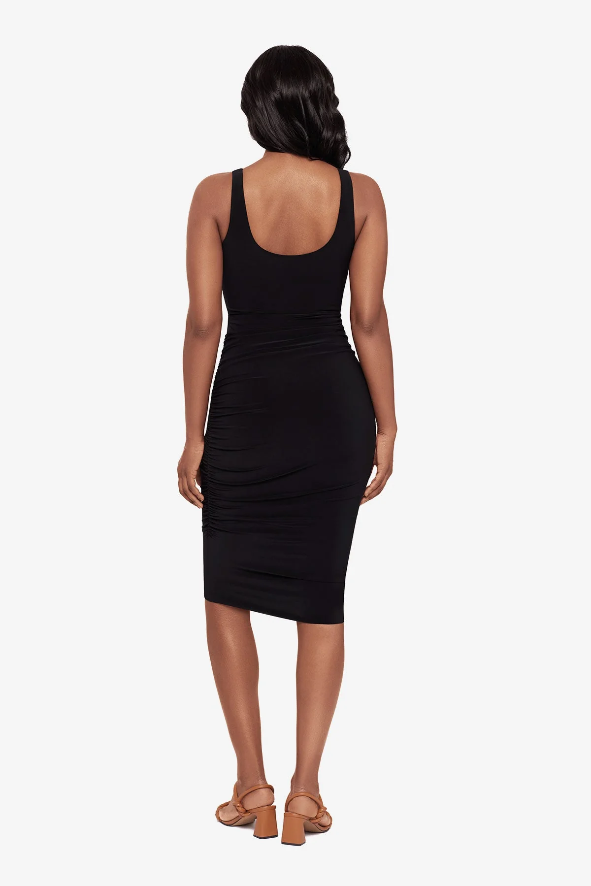 Regi Shaping Dress in Black - Image 4