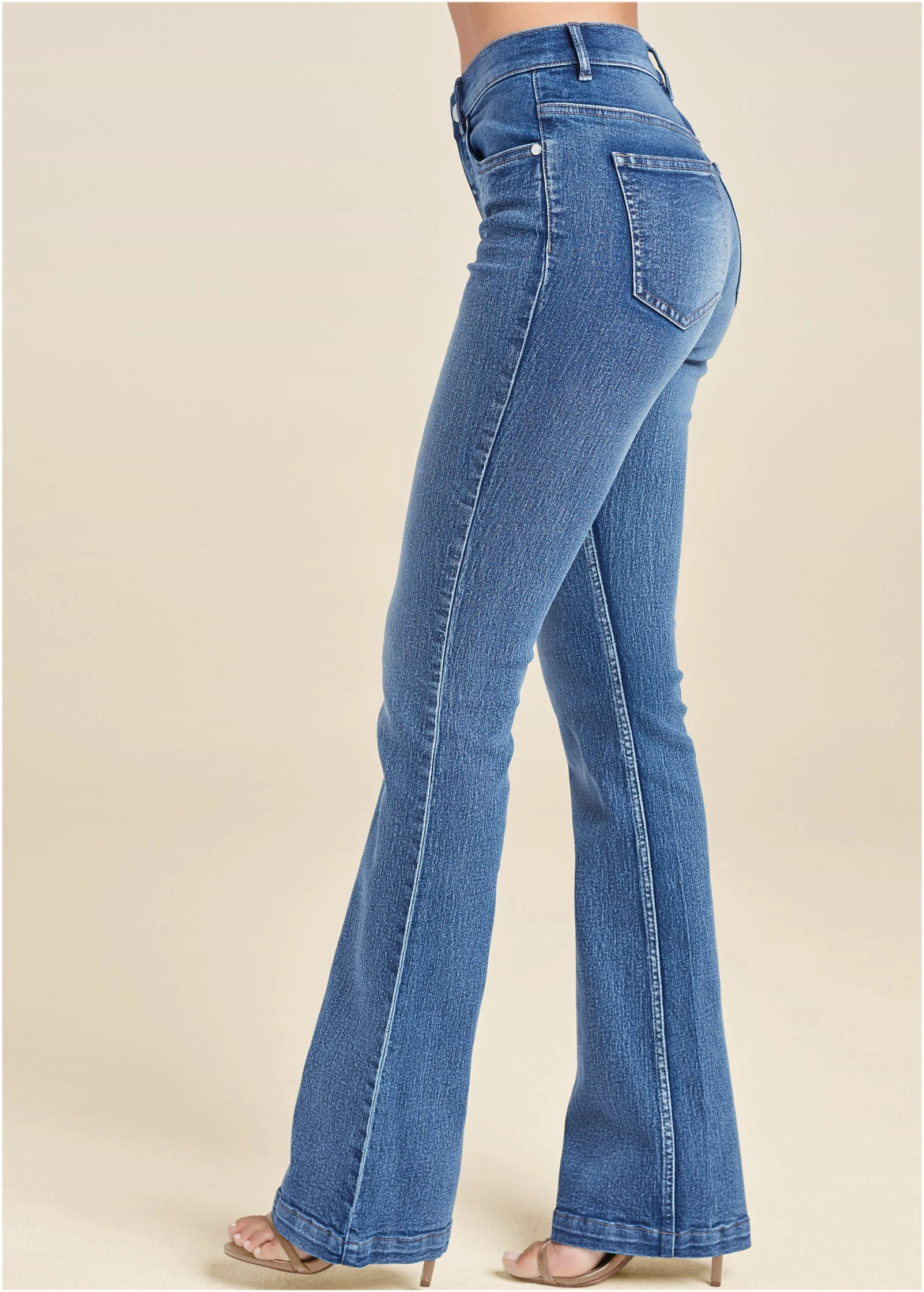 Halle Bootcut Jeans - Medium Wash - Image 4